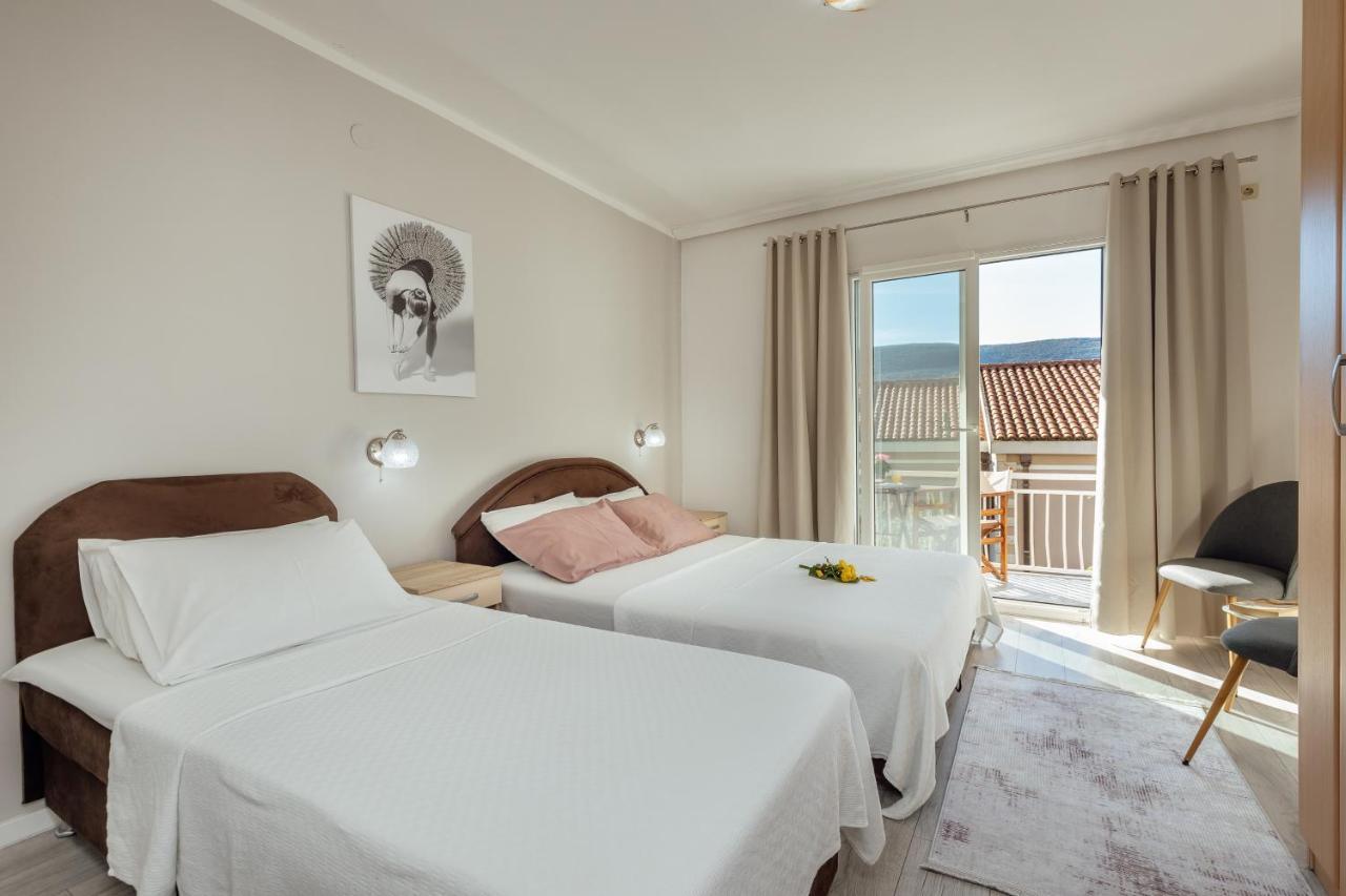 Apartmani Vico Herceg Novi Esterno foto