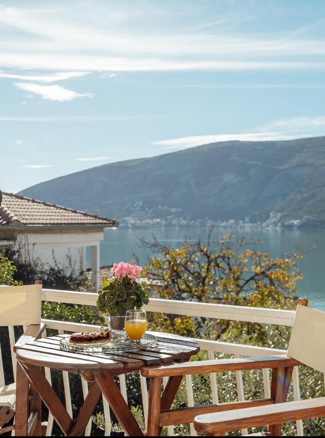 Apartmani Vico Herceg Novi Esterno foto